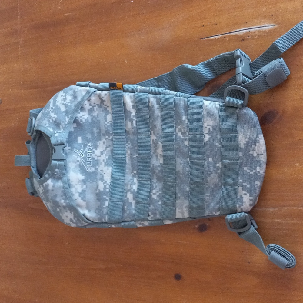 Gerber Hydration Day Pack